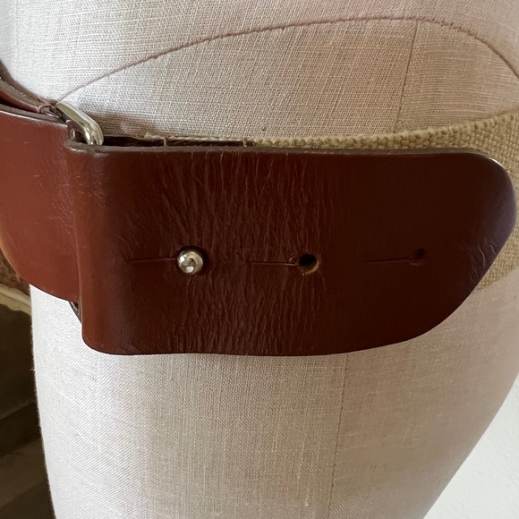 This is a vintage authentic Burberry, leather and canvas belt - Picture 3 of 8